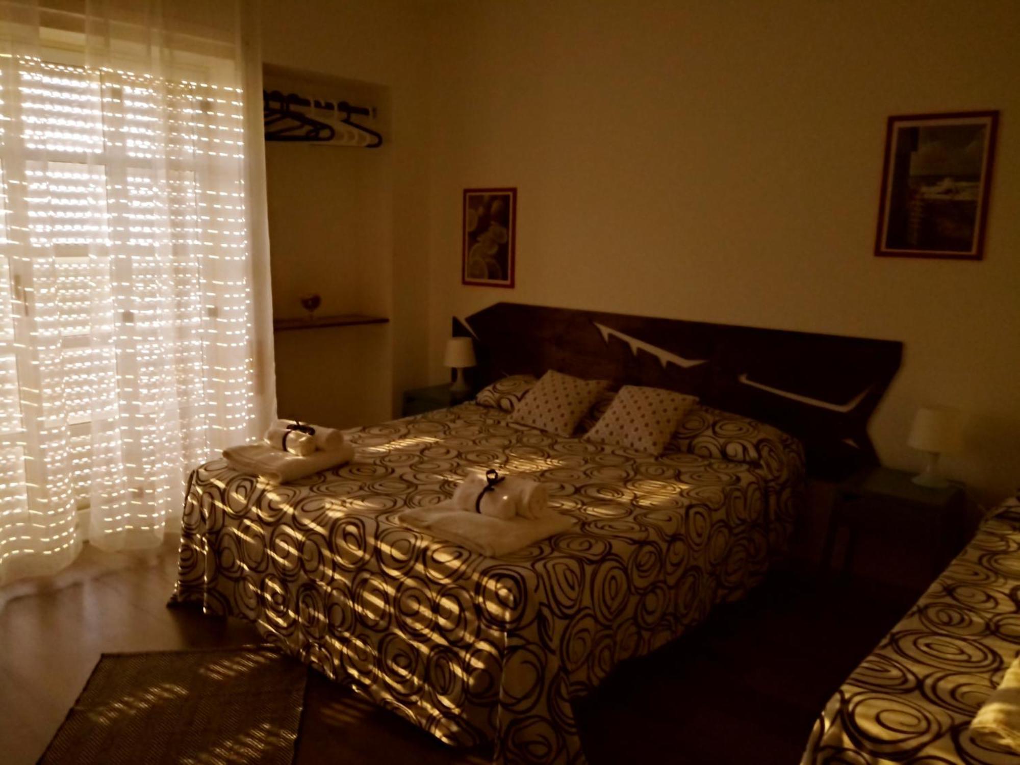 Idria B&B Barcellona-Pozzo di Gotto Oda fotoğraf